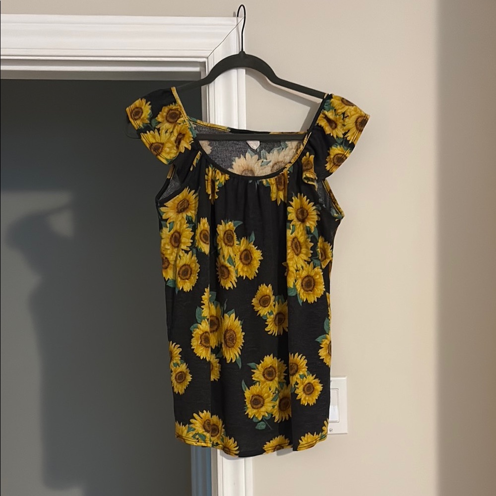 Sunflower Print Black Top